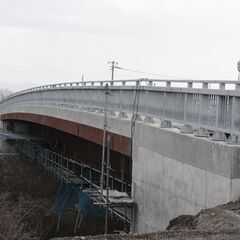 札幌市　鳶工　正社員　月収30万から　社会保険・厚生年金・退職金...