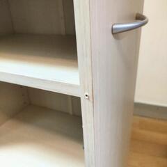 押し入れ用キャスター付き本棚の画像