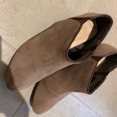 ショートブーツの画像