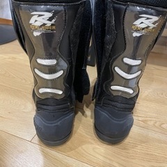 ツーリングブーツの画像