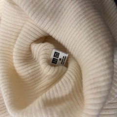 ウール素材のタートルネックの画像