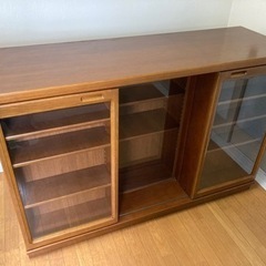食器棚　6/18まで　無料