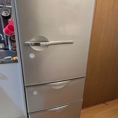 大阪府配送料無料！SANYO 3ドア冷蔵庫 2009年 キッチン 人気 大阪市 大阪府配送料無料！SANYO 3ドア冷蔵庫 2009年 キッチン 人気 大阪市
