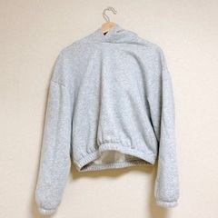 ZARA フード付きスウェットの画像