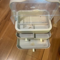 化粧道具入れの画像