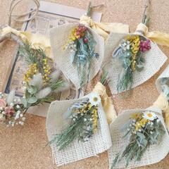 ガーランドとリースのセット。