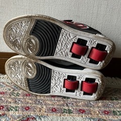 HEELYS(ヒーリーズ) ローラーシューズ　22センチの画像