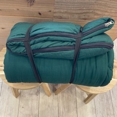 寝袋　シェラフ