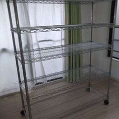 スチールラックの画像