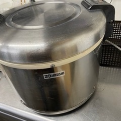 業務用保温ジャーの画像