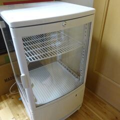 【美品】Hijiru ヒジル 4面ガラス 卓上 冷蔵ショーケース 楽天市場】【年末セール!!】 60L 黒 4面ガラス 冷蔵ショーケース 卓上