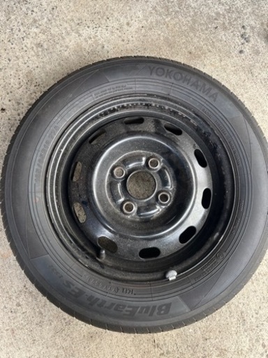 ホイール付きタイヤ　ブルアース