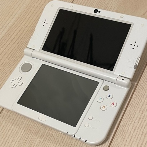 【購入予定者決定しました】Newニンテンドー3DS LL 本体、アダプター、ケース、おまけソフト2本