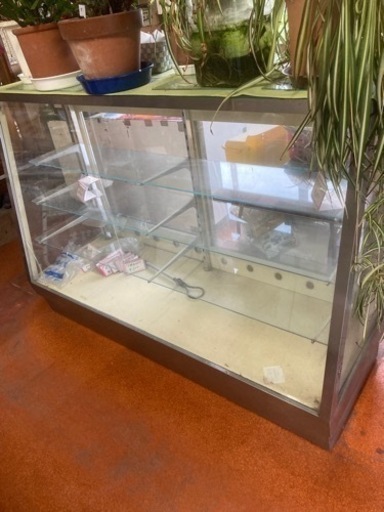 昭和レトロ　ガラスケース