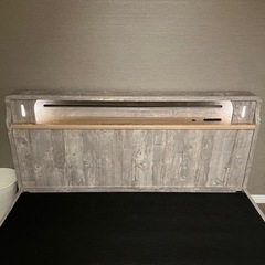 ダブルベッド　コンセント　ライト付きの画像