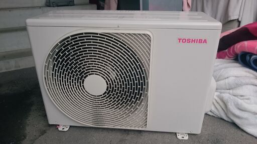 値下げしました　（10畳まで）東芝　ルームエアコン2.8Kw　2022年製　RAS-H281E9R　100V　高く買取るゾウ八幡東店