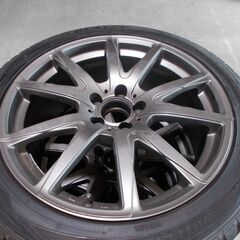 ベンツ　Ｖクラス　ＧＬＢ　Ｗ２２２　Ｗ２２１　Ｓクラス　他　245/45Ｒ１９　スッタトレスＡＷの画像