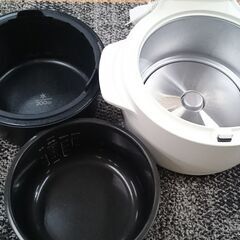 【愛品倶楽部柏店】バルミューダ 炊飯器 K03A-WHの画像