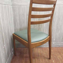 ss5110　東洋ファニチャー　ダイニングチェア　木製×レザー調　TOYO FURNITURE　ウォールナット調×くすみグリーン　食卓イス　緑　アームレス　一人掛け　いす　椅子の画像