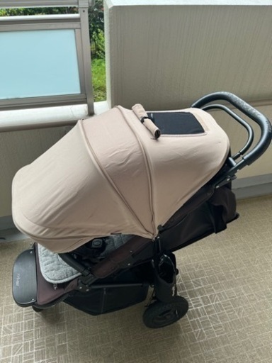 エアバギー　ココプレミア　ベージュ✖️黒　フル装備