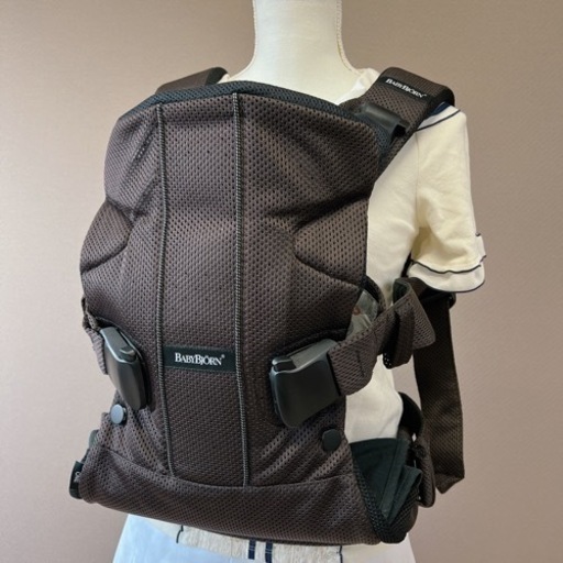 美品 ベビービョルン ONE+ air メッシュ ブラウン 抱っこ紐 ベビーキャリア