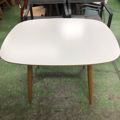 値下げしました カリモク60＋ ダイニングテーブル