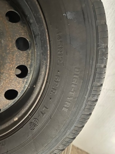 国産タイヤダンロップ　145R 12  6PR 貨物車検対応　