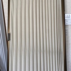 アコーディオンカーテンの画像