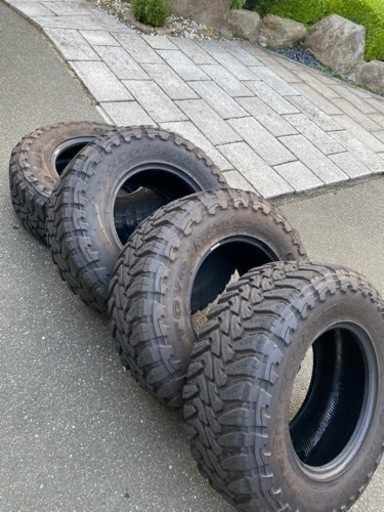 低走行　295/70r17 タイヤ4本　TOYO OPENCOUNTRY MT