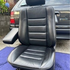 メルセデスベンツ W124 純正 左側 運転席側 スポーツシート...