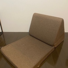 6月10日か11日) 折りたたみ　1人用　ソファ　カウチの画像