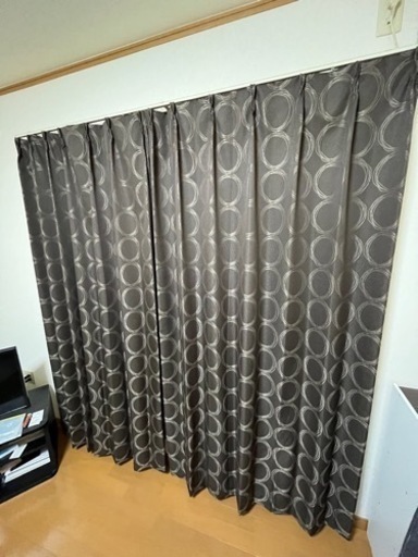 受け渡し者決定しました。寂光　お洒落なカーテン