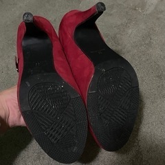 ピンヒール 赤の画像