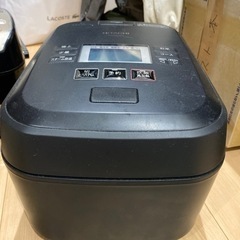 HITACHIの圧力&スチーム炊飯器の画像