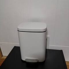 ゴミ箱　ペダルペール バゲット WH(5L)の画像
