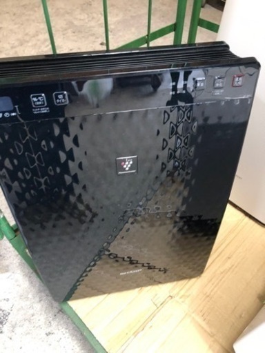 福岡市内配送無料　2021年式　シャープ プラズマクラスター7000 加湿空気清浄機 KC-30T7-B (ブラック)