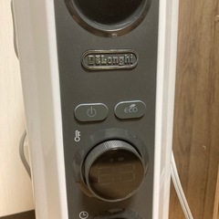 【最終値下げ】デロンギ　オイルヒーターの画像