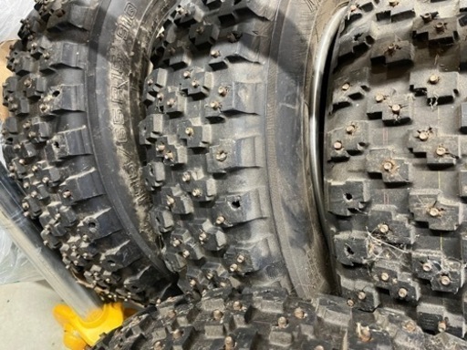 スパイクタイヤ アドバン カップピン