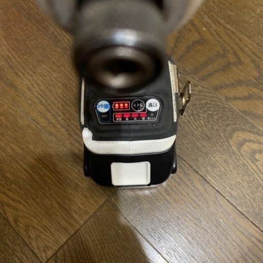 マキタ　インパクトドライバー18V  TD170DZW本体のみ