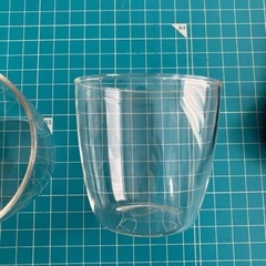 星形の小皿と耐熱カップ　の画像