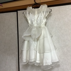 130㌢子供服。とても可愛いドレスです。の画像