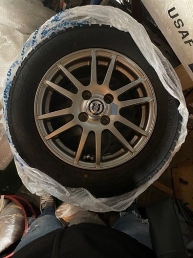 14インチ　pcd100 4穴　スタッドレス