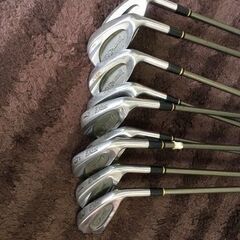 【値下げしました】ゴルフクラブセット　アイアン3〜9,P,S ゴルフバッグ付きの画像