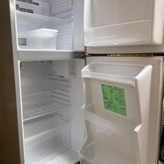 SANYO 冷蔵庫 2011 年　の画像