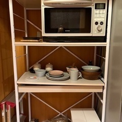 ⭐️超美品！キッチンラック　レンジや炊飯器などにどうぞ！の画像