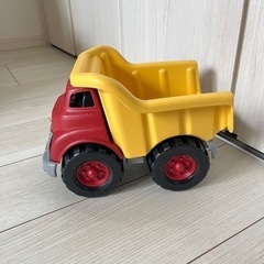 green toys ダンプカーの画像