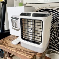 【未使用品‼️】TIYU 卓上冷風扇 ミニクーラー リモコン付き 扇風機 ファンの画像
