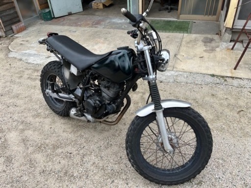 ヤマハ　TW200