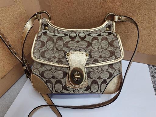 J048★COACH★シグネチャーヒッピーフラップショルダー