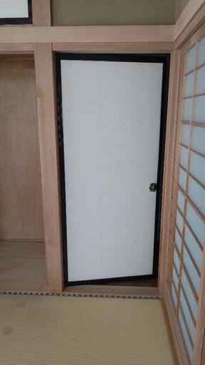 片開き襖扉(大)取付け済み(中古)